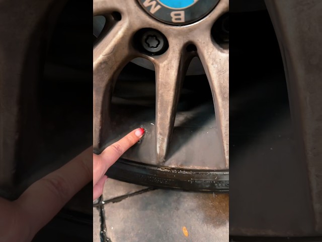 Vídeo relacionado con Dusty - Limpiador de llantas, sin ácido, Limpia Llantas para Coche Moto Elimina Suciedad Incrustada Limpiador Llantas Disco Freno | WheelXpert 500 ml