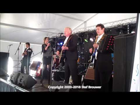 Heidi Gabriella & Gino Fox & The Silhouets -  Wake Up Little Susie