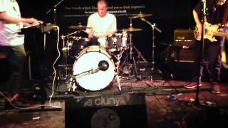 Micachu and The Shapes-Live at the Cluny2