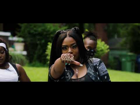 Pretty Bitches In The Trap - Summerella