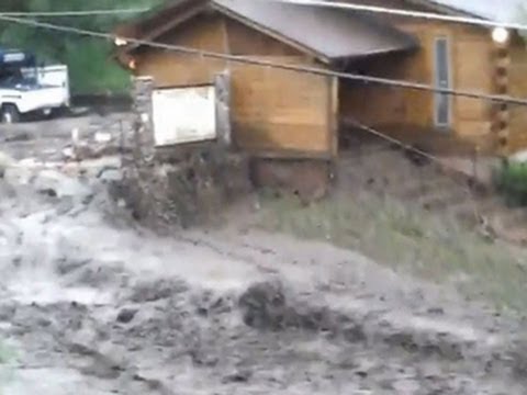 Mudslide sweeps through Colo. town