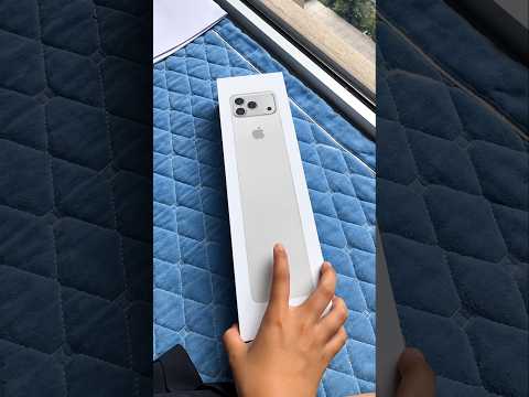 this iphone is 1.5 foot long 🤯🔥