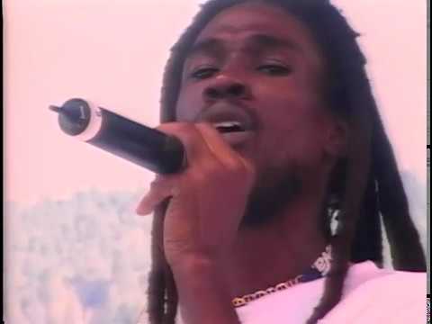 Midnite || Vaughn Benjamin || Reggae on the River 2004