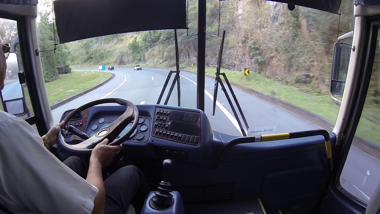 Busscar 6809 subindo a serra