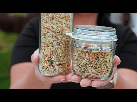 Domowa przyprawa vegeta, bez konserwantów i sztucznych dodatków. Jak przechować warzywa przez zimę.