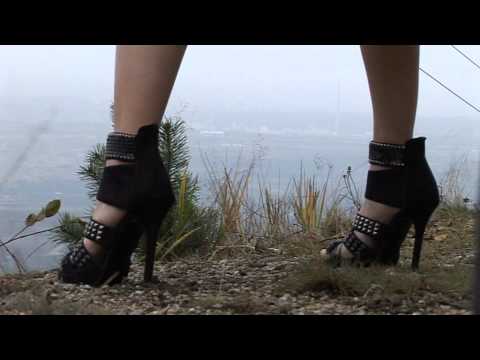 MISS JUNIOR A UHELNÁ PÁNEV – Miss Junior