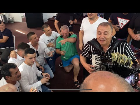 PETRECERE MARE CU SERGIU STB LA ANDREI BIS PRAHOVA - IMI DADU UN JUNGHI IN SPATE