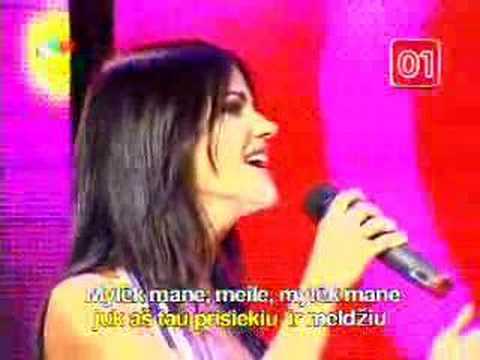 Aistė Pilvelytė Romas Bubnelis Mylek mane