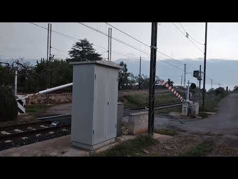 #Puglia#Bari#Alberobello Via#Contrada Vaccari #FSE #FerrovieSudEst #Treni #PassaggioaLivello TD96/2