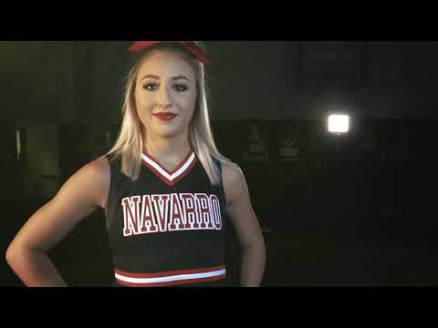 Navarro College Cheerleaders