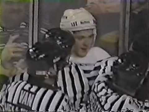 Brad May vs Stephane Quintal