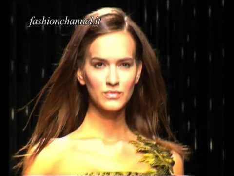 "Tony Ward" Autumn Winter 10 11 Haute Couture Paris 2 of 2 by FashionChannel