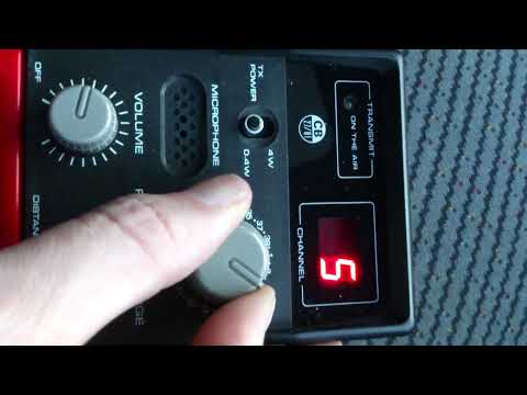 Realistic TRC 1004 emergency cb radio