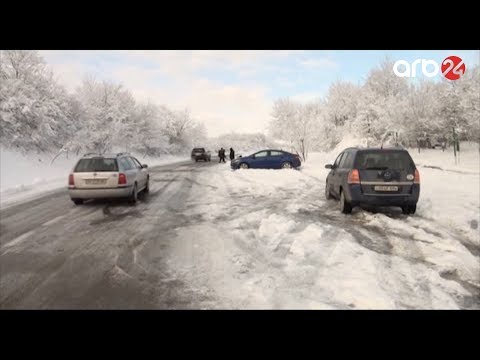 Şaxtalı hava şəraiti ilə əlaqədar Şamaxının bir sıra kəndləri ilə nəqliyyat əlaqəsi kəsilib - ARB 24