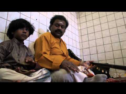 Musique rituelle de l'Inde du sud Nâgasvaram (hautbois) et Thavil (percussion à double membrane)