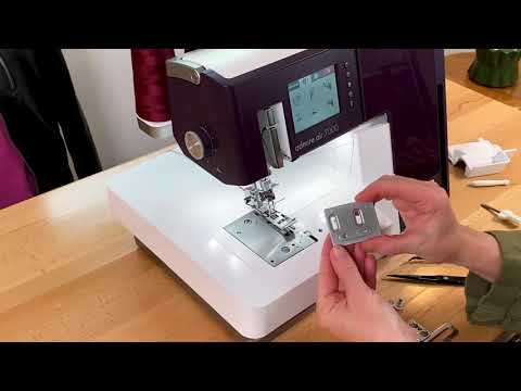 admire™ air 7000 | Coverstitch Hemmer Attachment