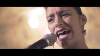 Geoffrey &amp; Elodie Duo - Million Eyes - Wedding Music in France