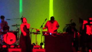 Ana Tijoux &amp; lomasbusca2 - Delta [Ft Mc Niel] (Teatro Néscafe de las Artes 06-11-14)