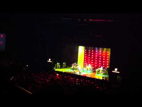 Não vou ficar - Lulu Santos canta Roberto e Erasmo Carlos (23/11/2011)