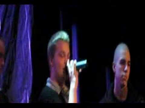 Beväpnad Tjockis Och Carl Filip