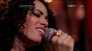 Wizzy - Love Song (The Cure Cover) (Live at Music Everywhere) **