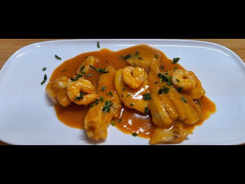 Rosada con salsa americana. Pink with American sauce.