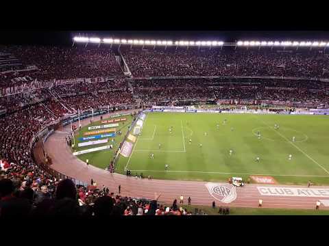 "UN MINUTO DE SILENCIO....+ FIESTA! | River Plate vs Belgrano (Cordoba) | Superliga Argentina 2017/18" Barra: Los Borrachos del Tablón • Club: River Plate