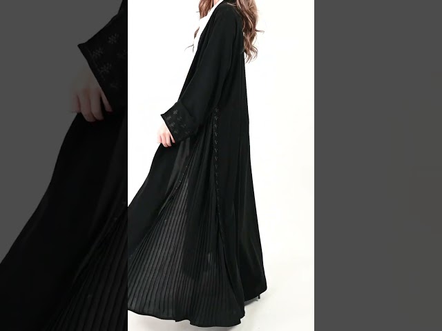 عباية ملكي بتطريز اسود