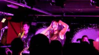 Ruth Lorenzo & The Raspberry Pattern - ME TIENES LOCA  - 229 Venue, London