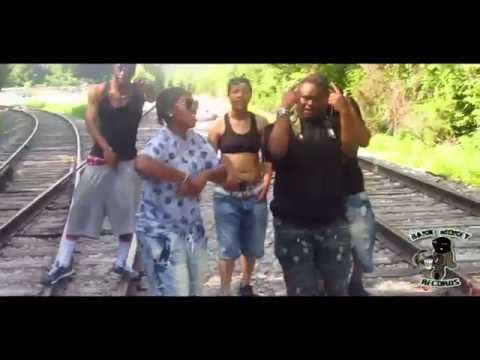 Dirty Green Team- kill me -(official video) Bank Money Records