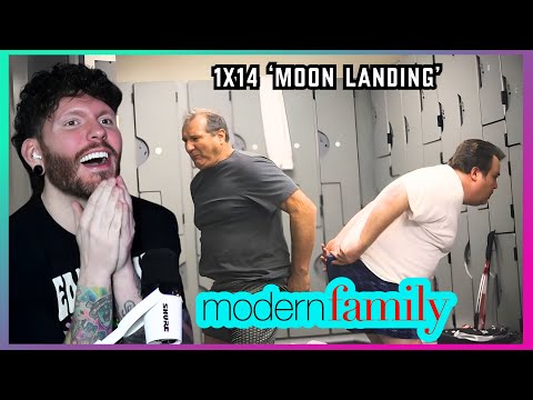 First time watching MODERN FAMILY Reaction 1x14 'Moon Landing'