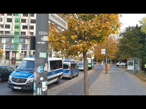 Nach Raubüberfall und Schüssen: Polizei in Berlin sucht Zeugen mit Fotos und Videos