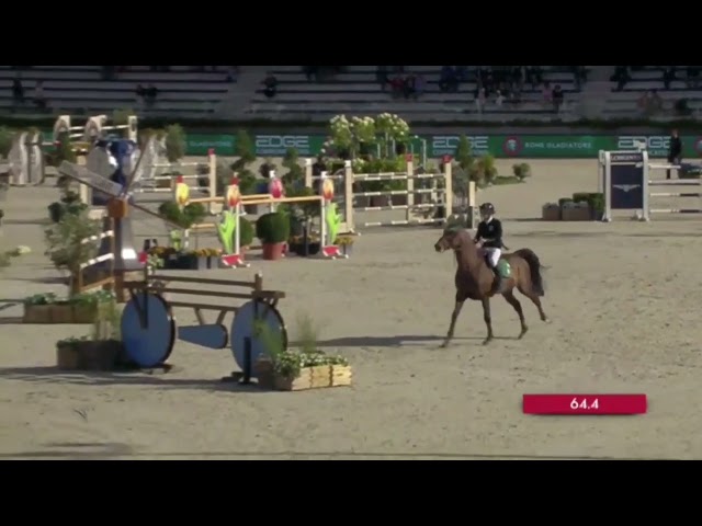 Half-brother of the mother of this Implanted Embryo is the CSI 1.55m jumping stallion Pegase van't Ruytershof with rider Jeroen de Winter.