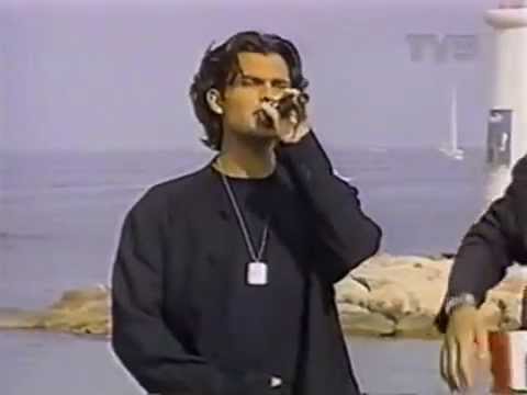 Double You feat Sandy, Dancing With An Angel (Live)