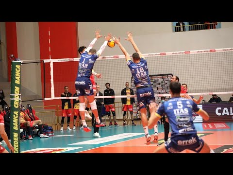 Highlights di Tonno Callipo Calabria-Itas Trentino 1-3 (2° turno di SuperLega)