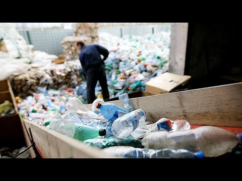 Video Thumbnail: Recycling ist cool, Reduzieren ist besser: Plastikverschmutzung an der Quelle bekämpfen