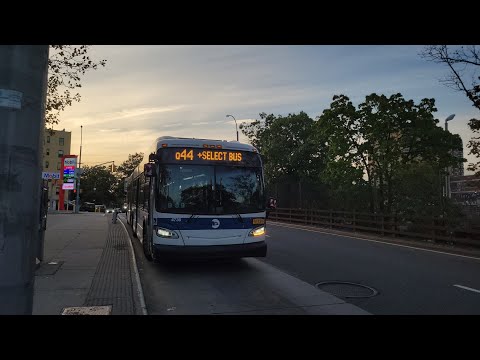 2012 XD60 4730 on the Q44 +Select Bus