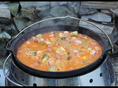 Soljanka aus dem Dutch Oven