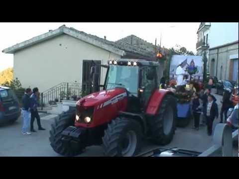 Partenza carri Incoronata 2012 da Sant'Agata