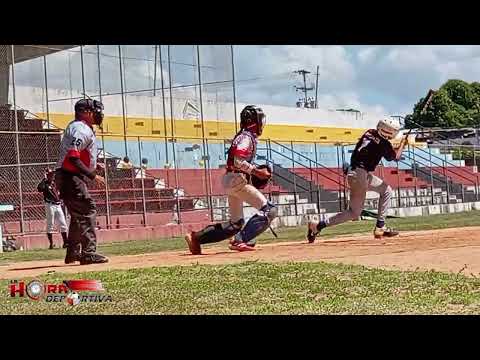 Lanzador de la EBM Altamira, Estheiner Vásquez, Estadio Heres de Ciudad Bolívar. 11/10/2025.