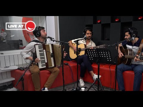 Rádio Comercial | Os Quatro e Meia cantam "A Bela Portuguesa" nas Manhãs da Comercial