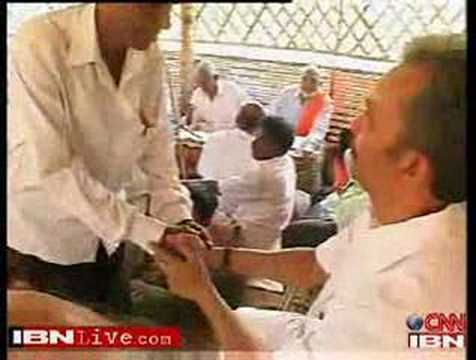 Mahima Patel - will he be successful in Gandhigiri