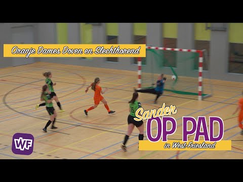 Dove Oranje Leeuwinnen winnen oefenwedstrijd zaalvoetbal in Hoorn - Sander Op Pad in West-Friesland