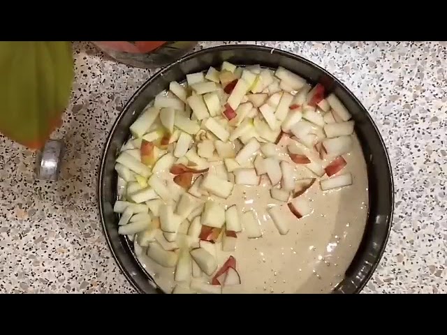 Алмадан тәмле шарлотка ясау ысулы