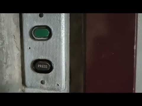 I found the Express lift! But it didn't work 😡