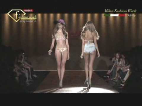 Pinup Stars, Milan, 2010 (2/2)