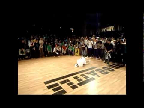 B boy Thayson - DF ZULU BREAKERS 2011