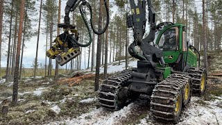 Купить харвестер John Deere 1270G - Изображение 4 | Agroline LV Харвестер John Deere 1270G | Изображение 4 - Agroline
