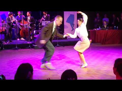 Nils & Bianca smokey feet 2019