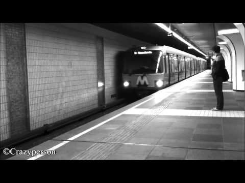 RET Metro Type T aankomst Marconiplein naar Nesselande [Beeld in kleur & grijs]